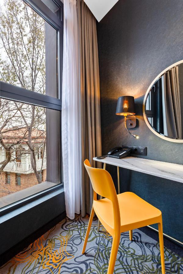 Taberne Boutique Hotel Tbilisi ภายนอก รูปภาพ