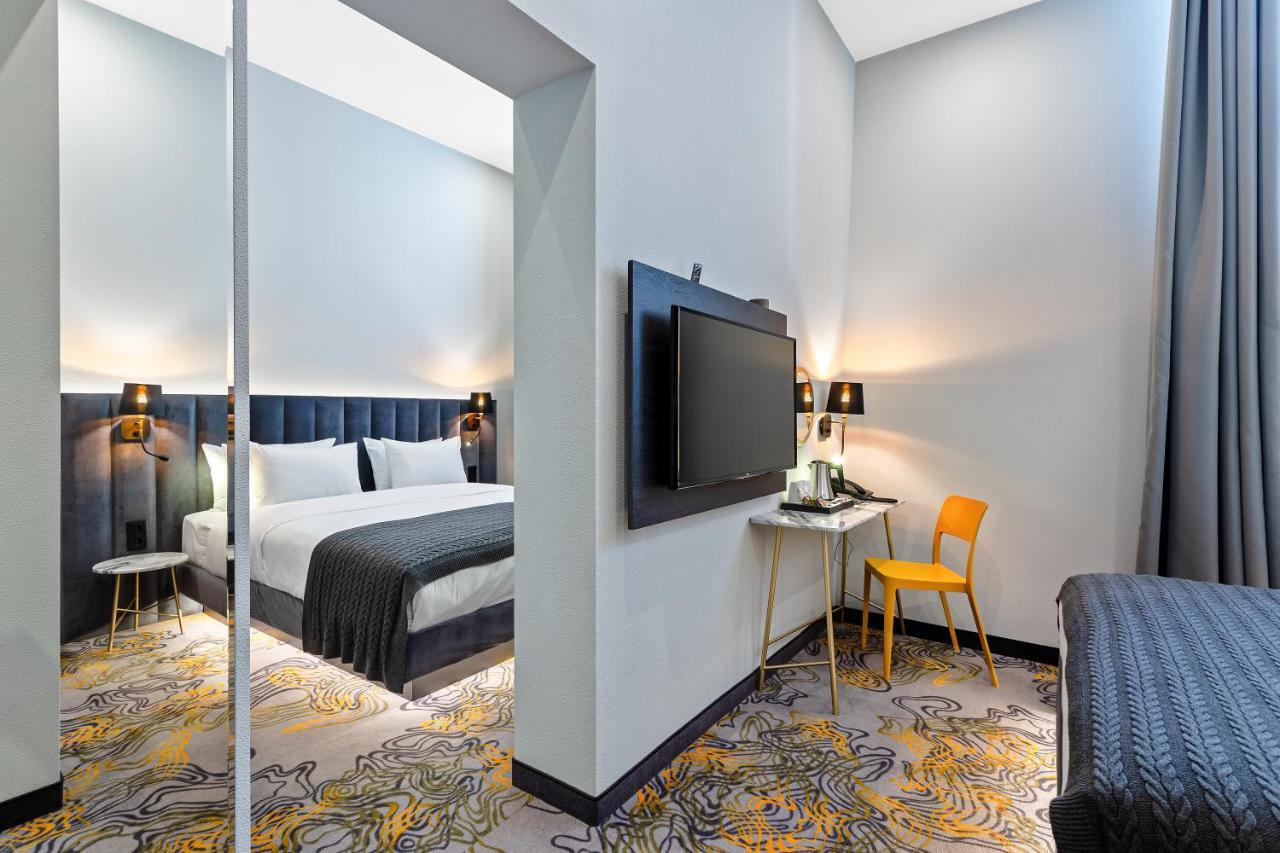 Taberne Boutique Hotel Tbilisi ภายนอก รูปภาพ