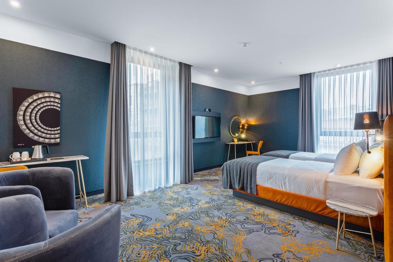 Taberne Boutique Hotel Tbilisi ภายนอก รูปภาพ