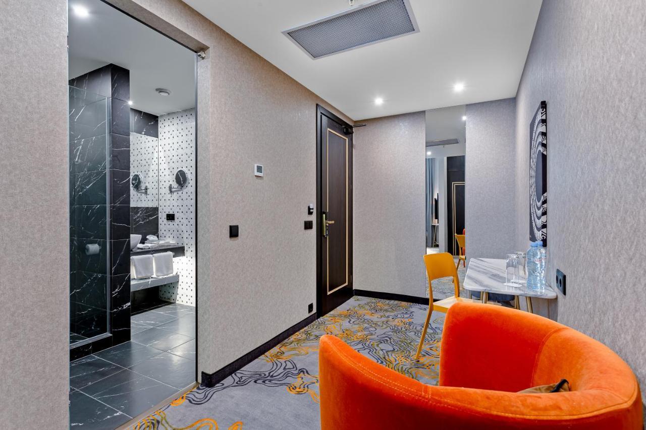 Taberne Boutique Hotel Tbilisi ภายนอก รูปภาพ