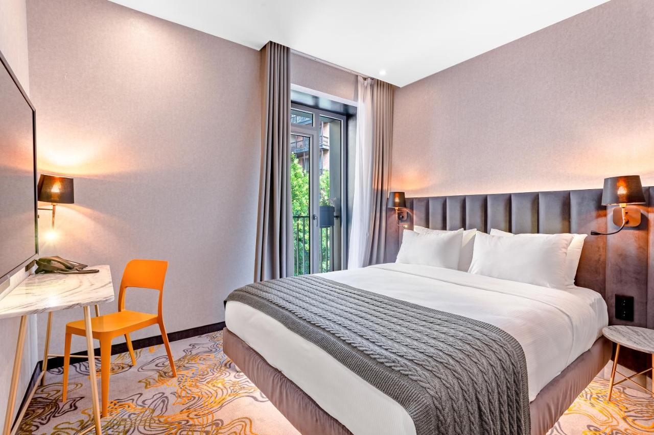 Taberne Boutique Hotel Tbilisi ภายนอก รูปภาพ