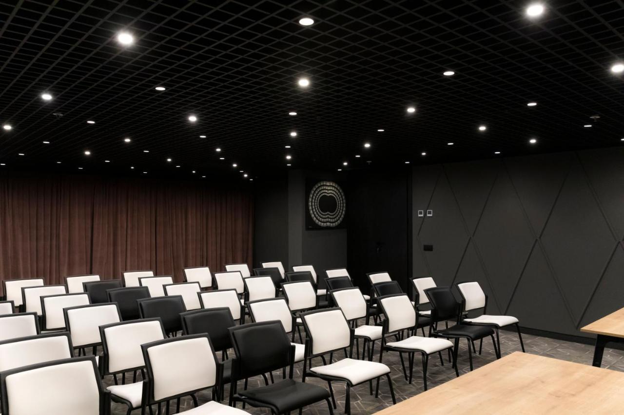 Taberne Boutique Hotel Tbilisi ภายนอก รูปภาพ